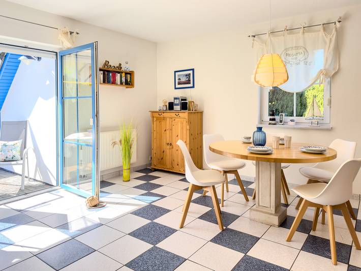 Ferienhaus für 5 Personen, mit Terrasse und Garten in Wieck am Darß - 3
