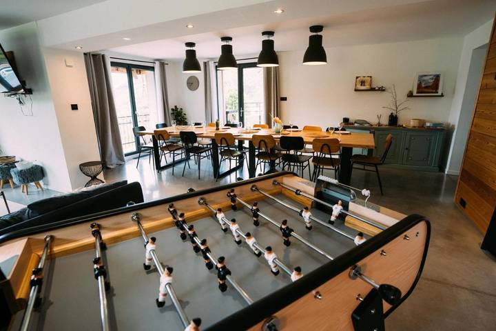 Location de vacances pour 15 personnes, avec vue et jardin, adapté aux familles à Thoiry (Savoie) - 4