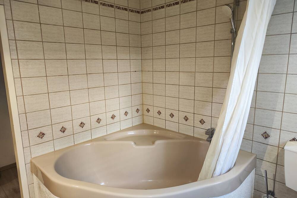 Entire apartment, Oasis in the heart of Düsseldorf Quiet apartment in the center of Düsseldorf with garden in Derendorf, Düsseldorf