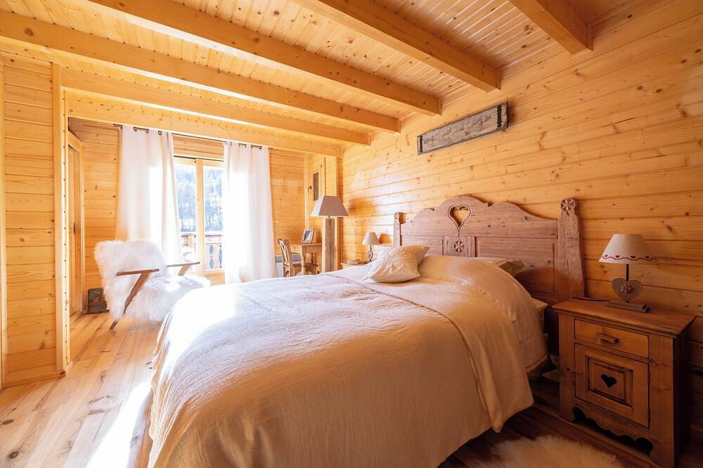 Chalet in Auron, 50m from the Riou ski lifts in Auron, Saint-Étienne-de-Tinée