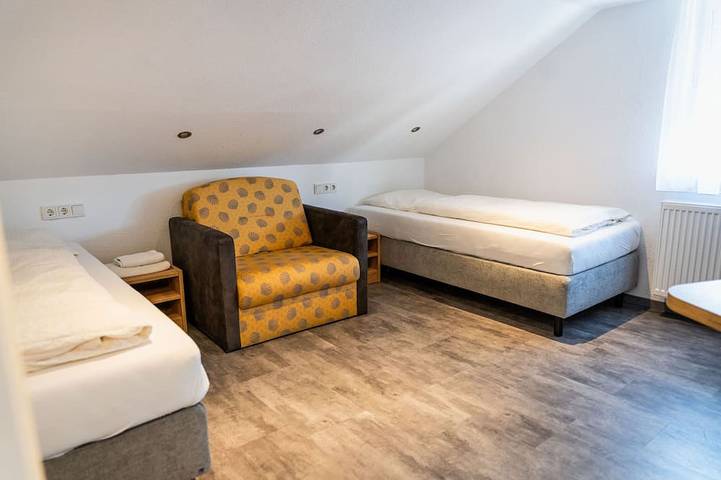 Gîte pour 6 personnes, avec jardin et terrasse à Hünfeld - 2