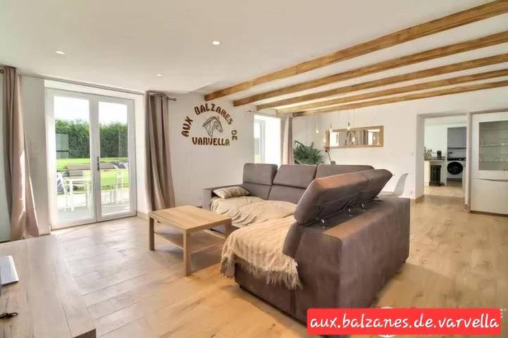 Location de vacances pour 8 personnes, avec jardin à Ploudaniel - 4