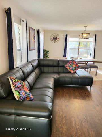 Location de vacances pour 13 personnes, avec jacuzzi et balcon/terrasse, animaux acceptés à San Antonio