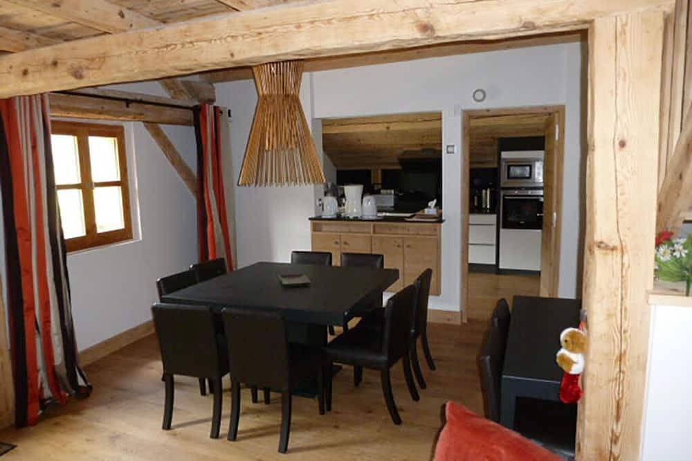 Chalet Luxe 4* 10p, Sauna Jacuzzi near pistes in Méribel-Mottaret, Les Allues
