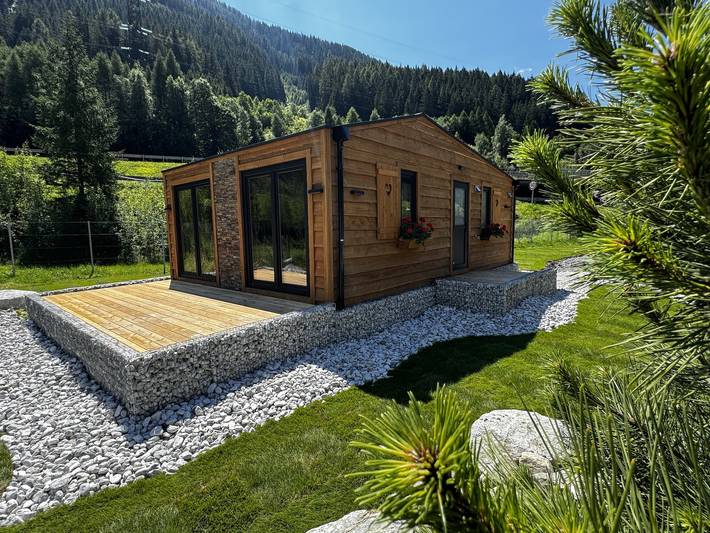 Chalet für 4 Personen, mit Terrasse und Garten am Arlberg