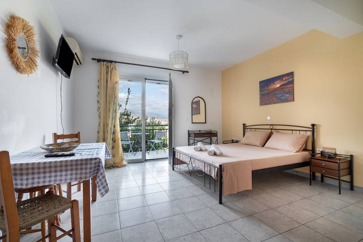 Studio für 3 Personen, mit Balkon, mit Haustier in Kefalonia