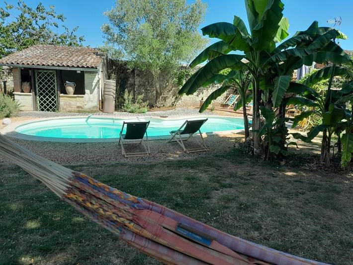 Location de vacances pour 4 personnes, avec jardin ainsi que piscine et vue à Loudun - 2