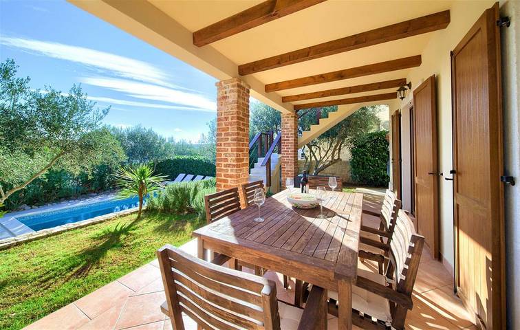 Villa Rustika mit Pool & wunderschönem Meerblick in Dobrinj, Krk