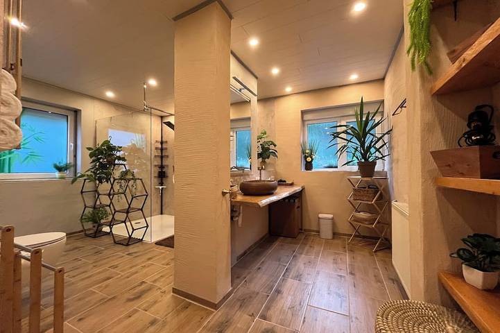 Ferienwohnung für 4 Personen, mit Terrasse und Garten in Neunkirchen