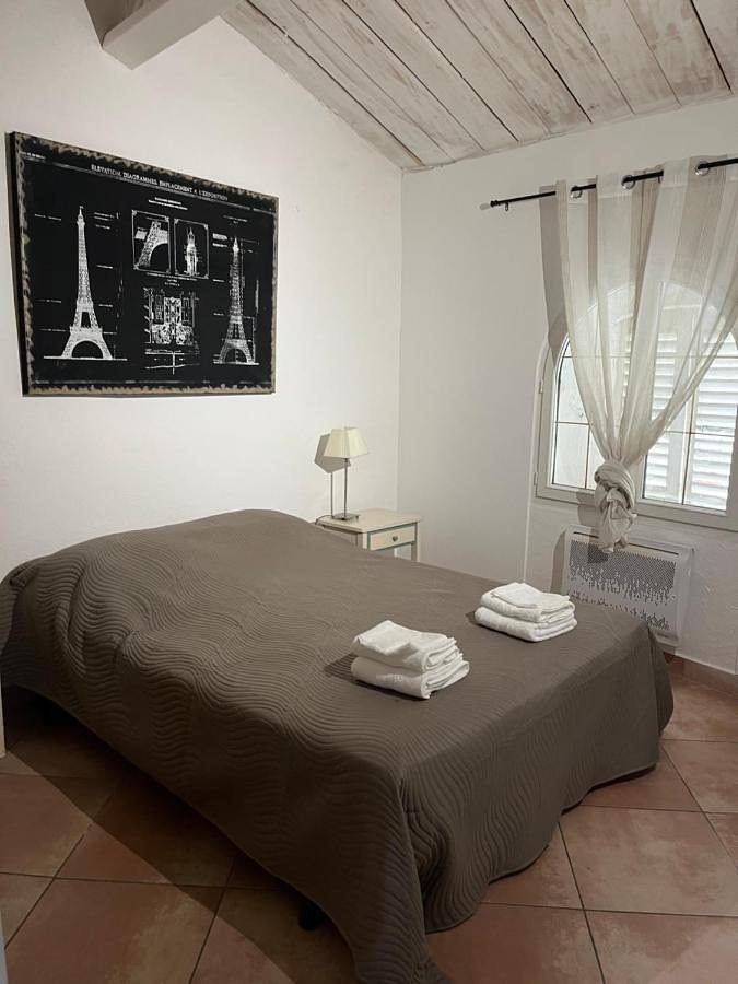 Gîte pour 5 personnes, avec vue, animaux acceptés à Claviers