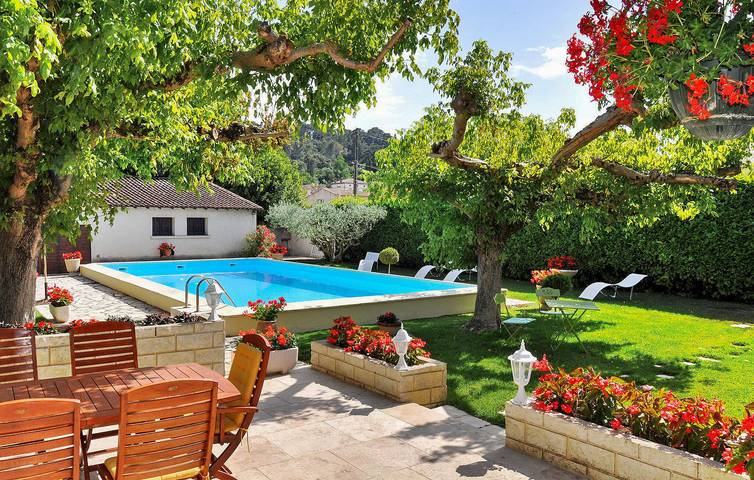 Ferienhaus für 8 Personen, mit Pool und Terrasse in der Provence - 2