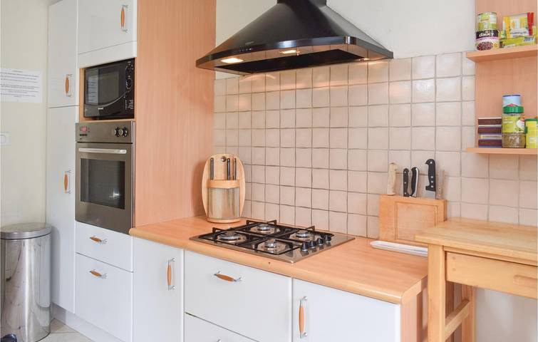 Apt moderne 2BR - Vue sur la rivière, parking et jardin in Saint-Clément-Rancoudray, Région d'Avranches
