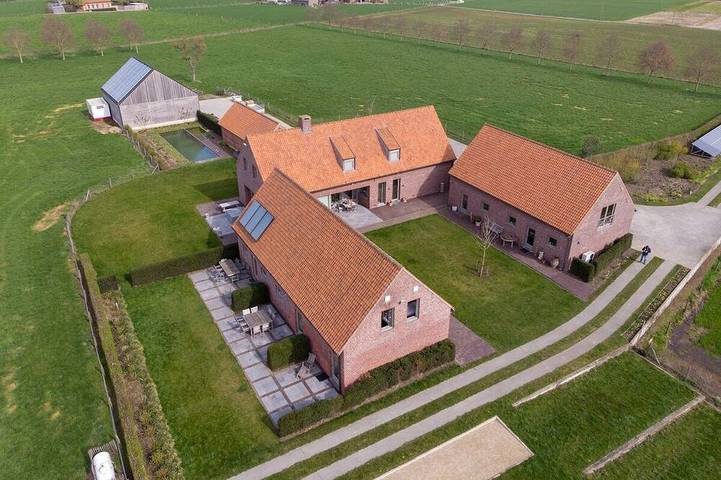 Location de vacances pour 12 personnes, avec Jardin et Sauna dans Beselare