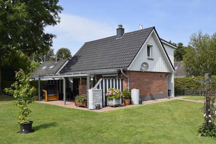 Ferienhaus für 4 Personen, mit Terrasse und Garten in Schönberg - 2