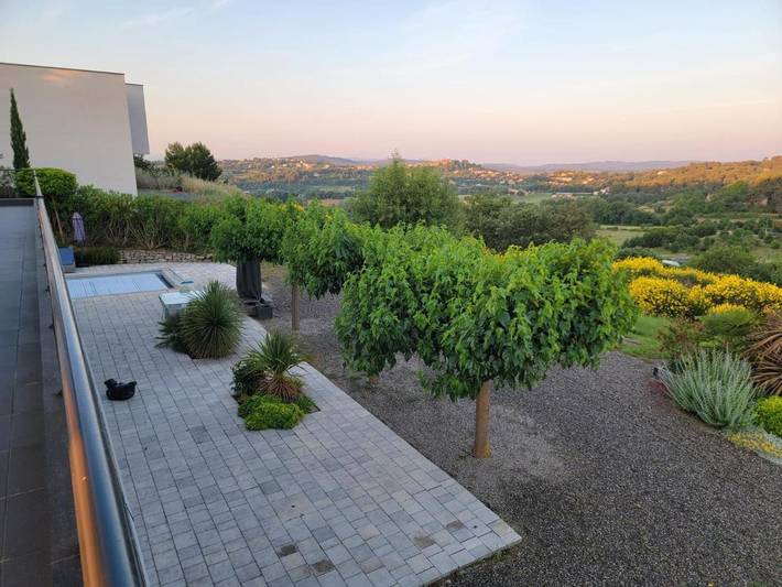 Location de vacances pour 2 personnes, avec piscine et balcon ainsi que jardin et vue à Manosque - 2