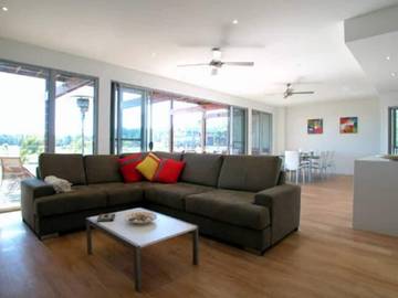 Holiday Home for 10 People in Moreton Bay, Photo 3