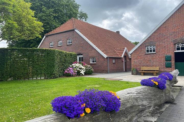Ferienwohnung für 4 Personen, mit Terrasse und Pool