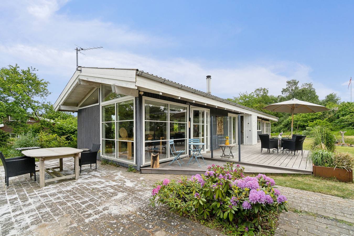 Skønt og stort sommerhus nær ved Roskilde Fjord in Ølsted, Hovedstaden