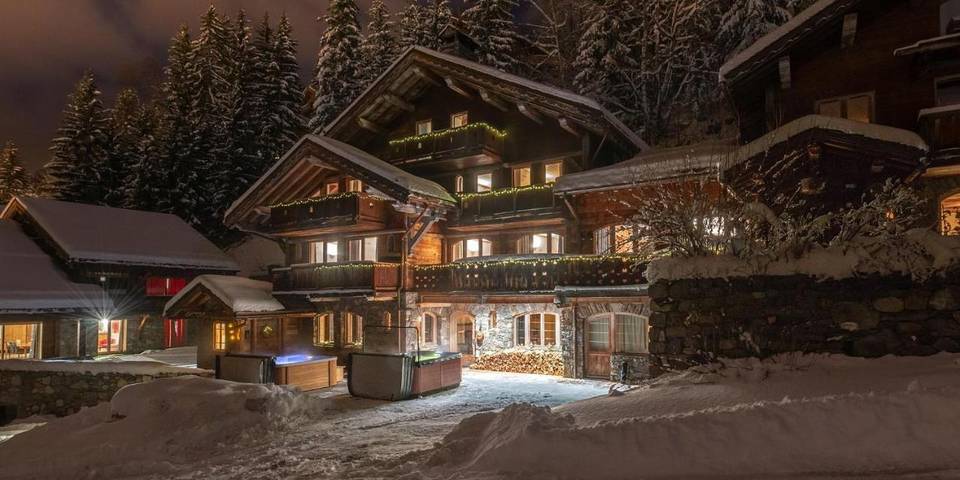 Chalet pour 18 personnes, avec jardin et jacuzzi