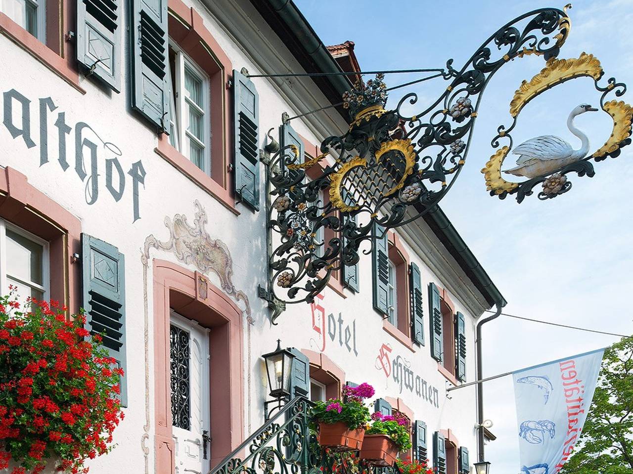 Flair Hotel Schwanen - Standard Einzelzimmer in Bad Bellingen, Südschwarzwald