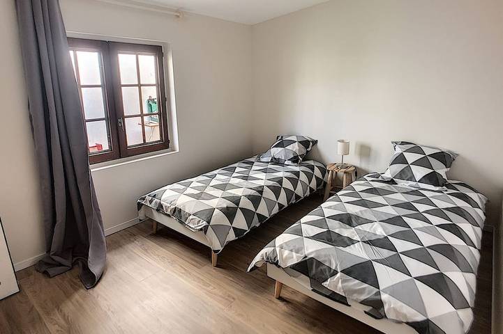 Location de vacances pour 8 personnes, avec terrasse et jardin, animaux acceptés à Porspoder - 4