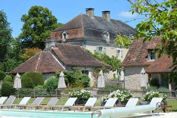 Maison d’hôte pour 3 personnes, avec jardin et sauna ainsi que piscine et jacuzzi, adapté aux familles à Cuzance