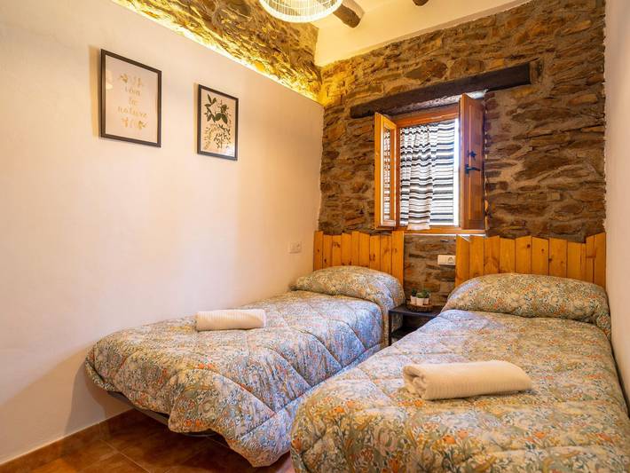 Casa rural para 4 personas, con piscina además de jardín y terraza, Familias con niños en Provincia de Almería - 3