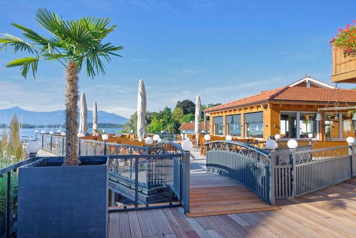 Hotel für 2 Personen, mit Terrasse in Gstadt am Chiemsee