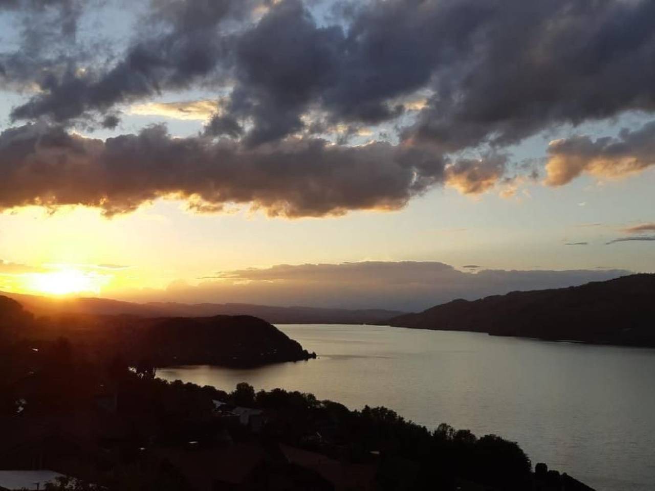 Ganze Wohnung, Gemütliche Apartment in Krattigen, Thunersee