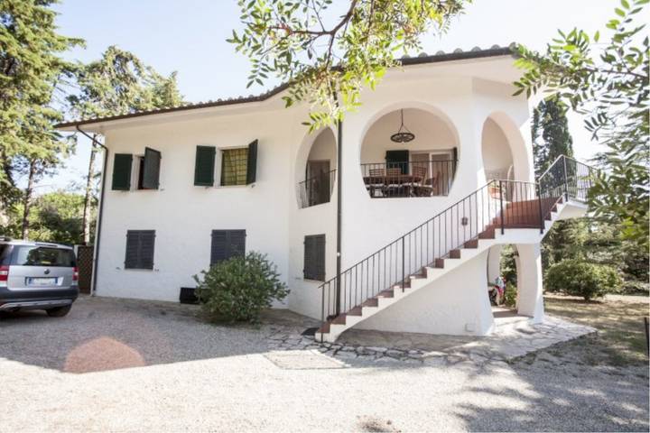 Ferienhaus für 7 Personen, mit Terrasse in Procchio