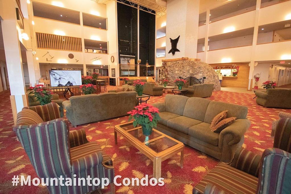 Ganze Wohnung, 1Br / 1Ba Gesichter Pisten Erster Stock Parken Wi-Fi Village! Kein Aufzug in Snowshoe, Greenbrier River