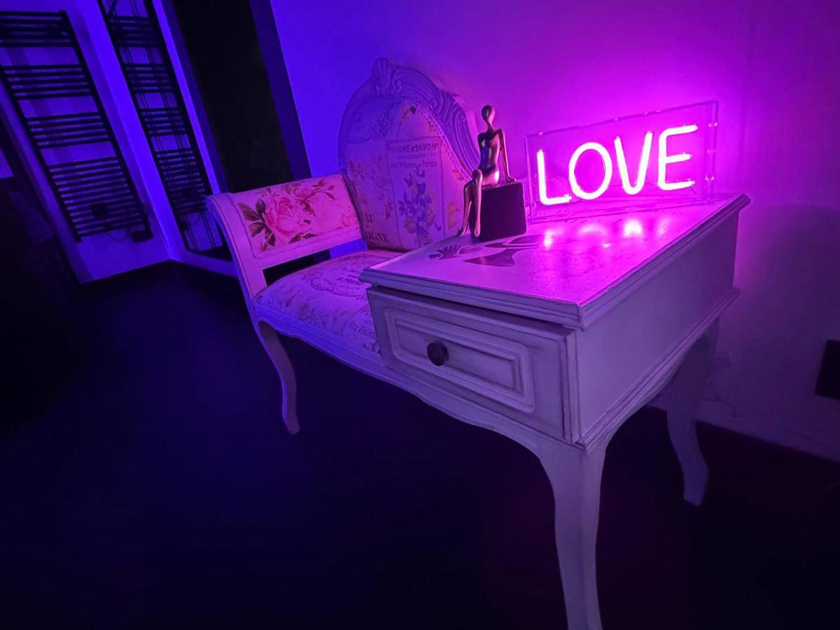 Love room spa et bien etre avec jacuzzi et sauna in Cossé-le-Vivien, Mayenne