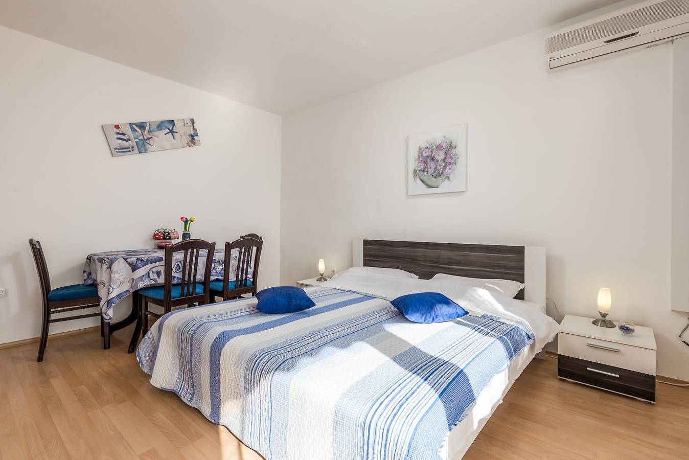 Ganze Wohnung, 1-Zimmer-Ferienwohnung mit Balkon und Meerblick Klenovica, Novi Vinodolski A-5575-b in Klenovica, Primorje-Gorski Kotar