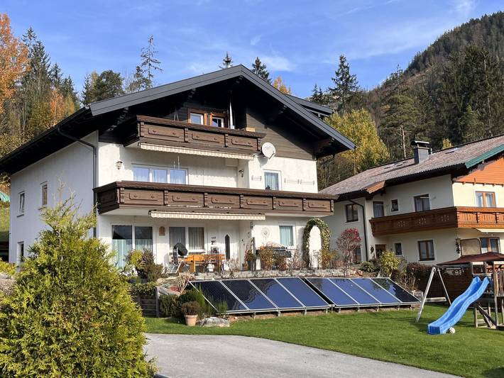 Ferienwohnung für 10 Personen, mit Terrasse und Garten in Haus