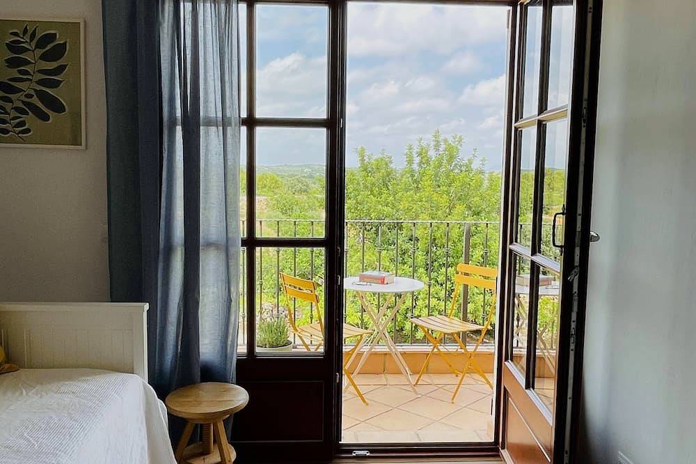 Beautiful spacious Countryhouse up to 14 Guests, 7 bedrooms, private pool in Cervera del Maestre, Costa del Azahar