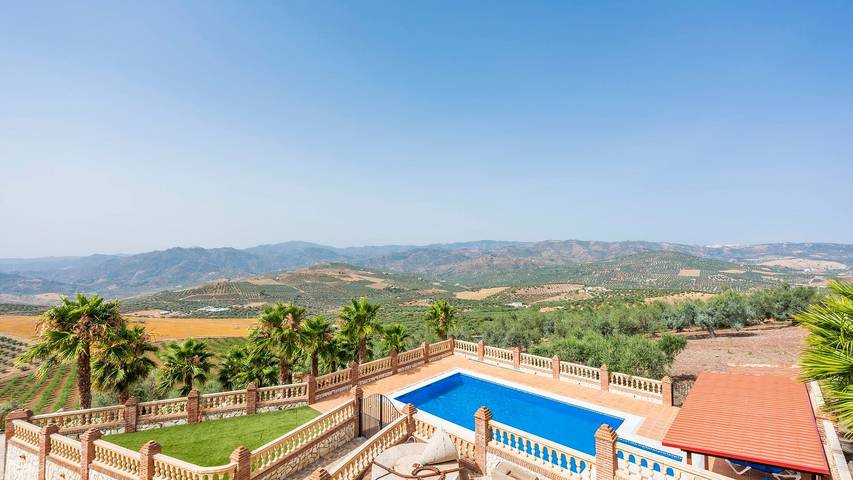 Chalet para 30 personas, con balcón/terraza y piscina en Provincia de Málaga - 2