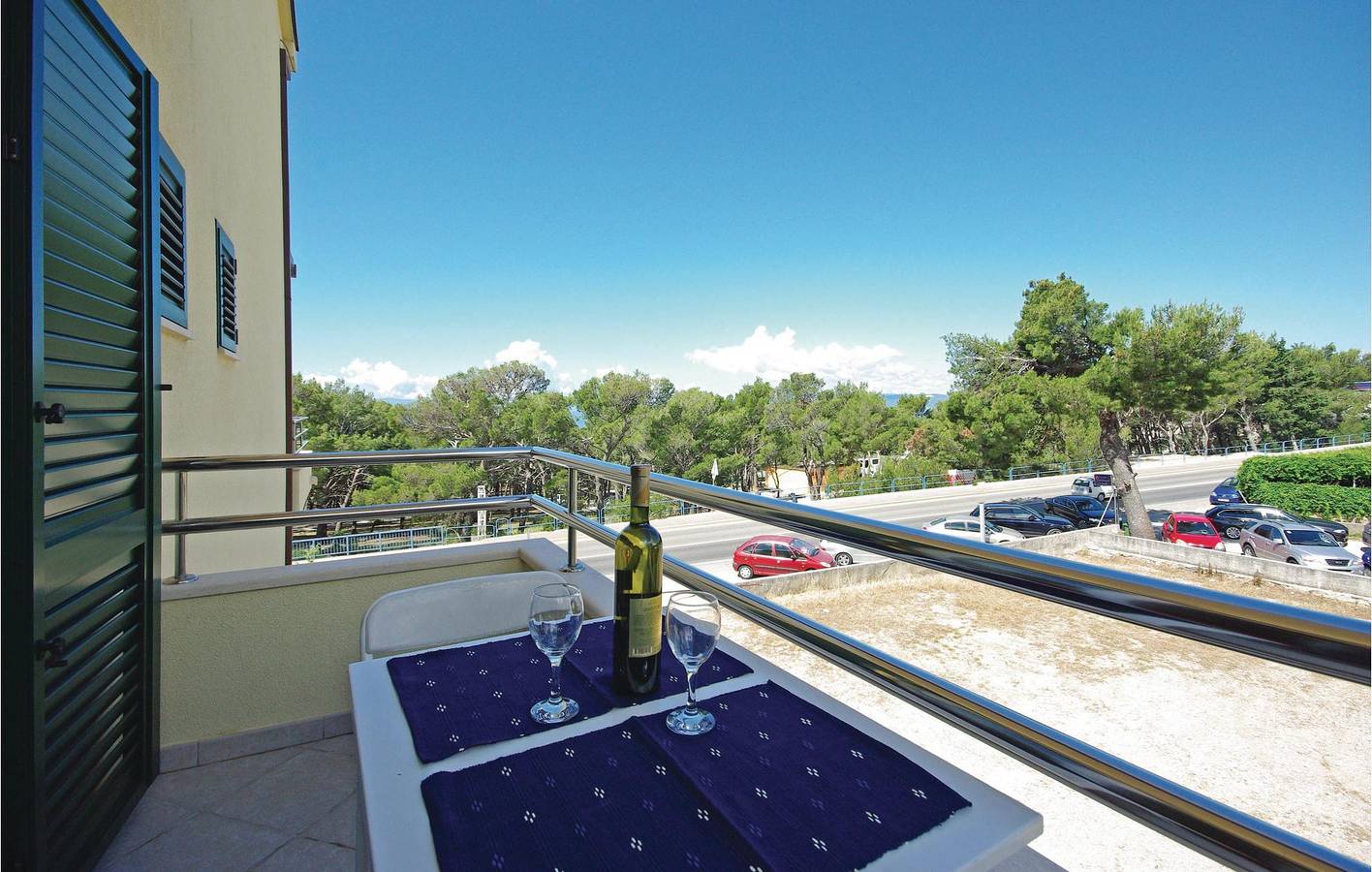 Appartement de vacances entier, Appartement ensoleillé avec vue sur la mer à Makarska - À 400 m du bord de mer ! in Makarska, Makarska riviera