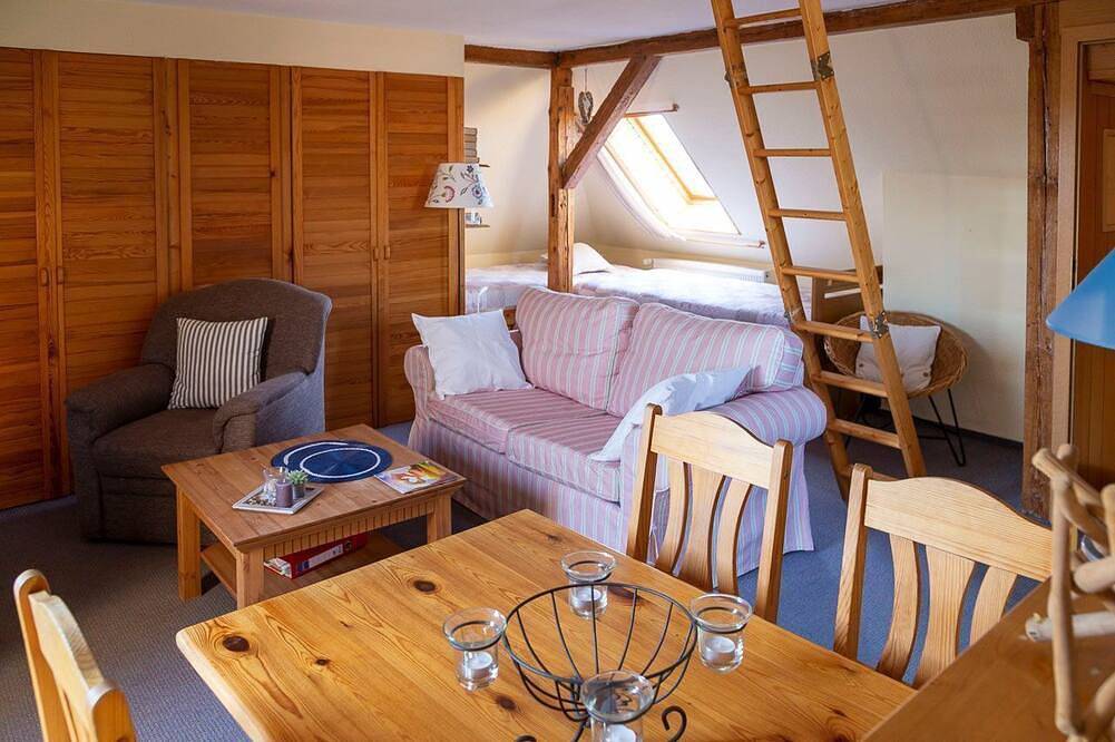 Ganze Wohnung, Ferienwohnung Dachgeschoss im Wohnhaus ** - Ferienwohnungen Moritz in Güstrow, Mecklenburgische Seenplatte