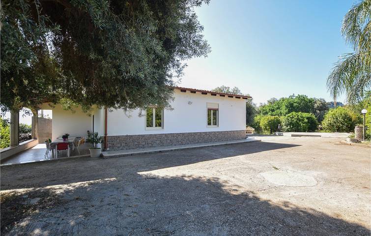 Ferienhaus für 6 Personen, mit Terrasse und Pool sowie Garten in Syrakus - 2