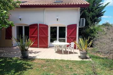Gîte pour 8 personnes, avec jardin et terrasse à Saint-Martin-de-Hinx