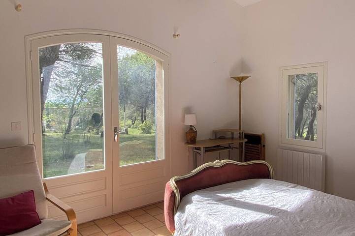 Location de vacances pour 8 personnes, avec piscine à Grambois - 3