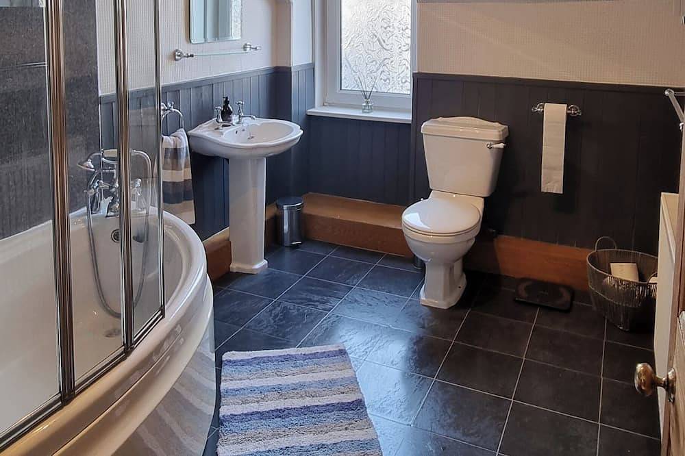 Beautiful 3 bed house, short walk from the beach in Nairn, Highlands