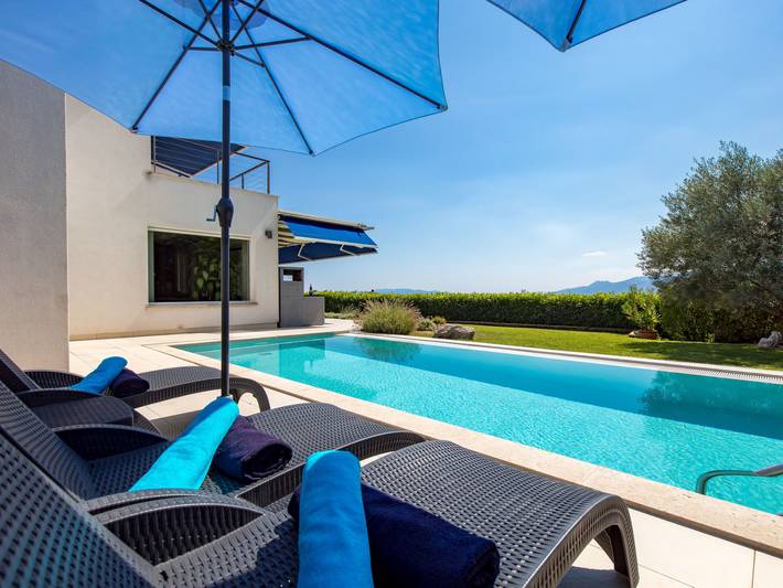 Ferienhaus für 10 Personen, mit Pool und Garten sowie Terrasse in Rijeka - 2