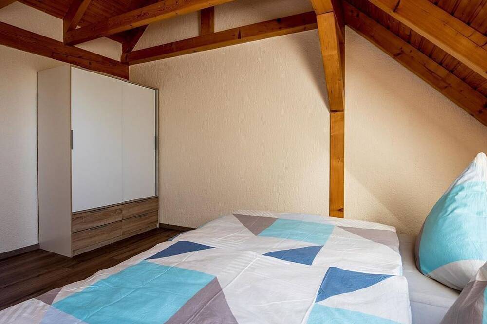 Ganze Wohnung, Susis Ferienwohnungen - Appartement/Fewo in An der Poststraße, Saale-Unstrut