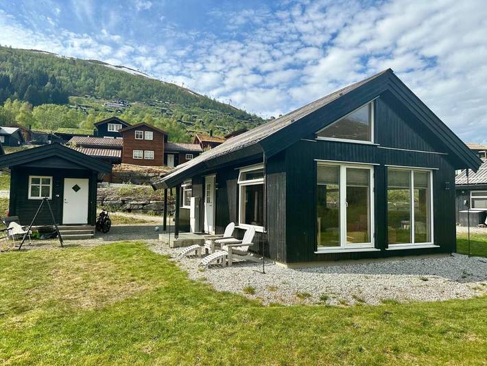 Lodge für 6 Personen, mit Terrasse und Garten sowie Ausblick in Voss