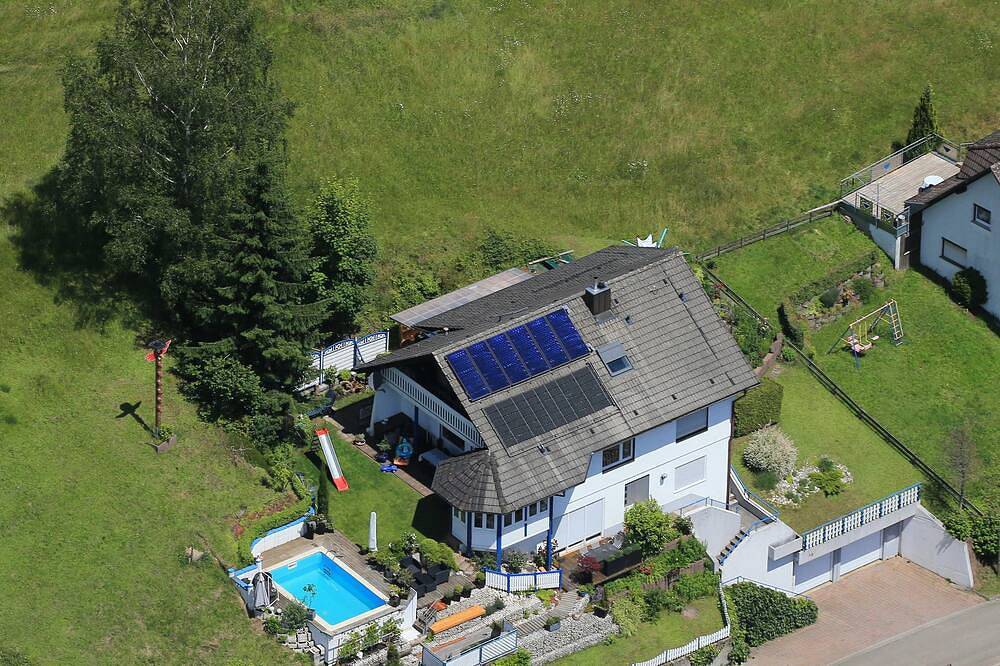 Ganze Wohnung, **** Panoramaferienwohnung Monika mit Pool - **** Sterne Ferienwohnung 75qm, 2 in Schuttertal, Hochschwarzwald