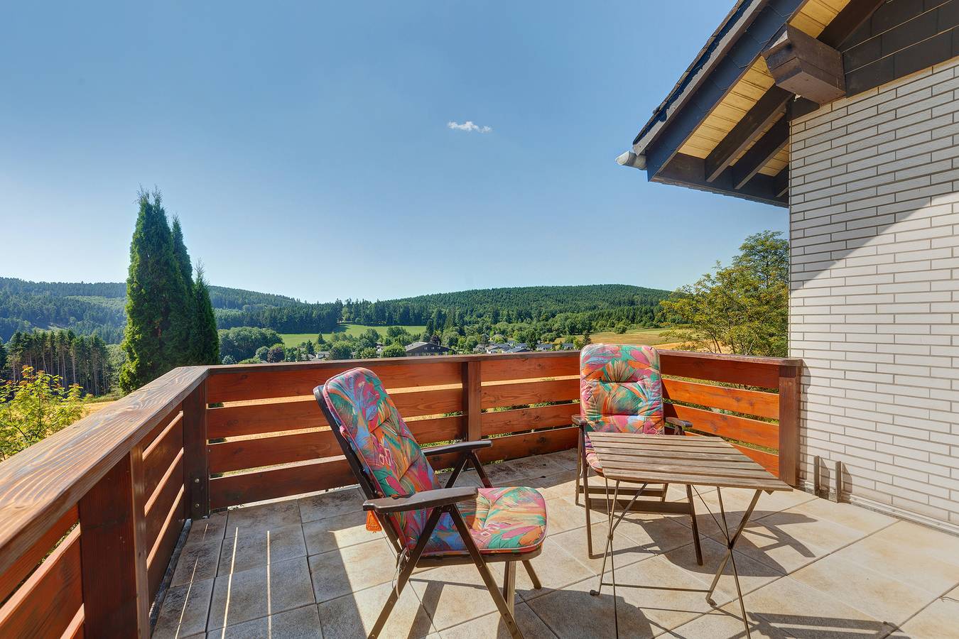 Ganze Wohnung, 'Ferienhaus Brandhorst' mit privater Terrasse und eigenem Garten in Usseln, Willingen