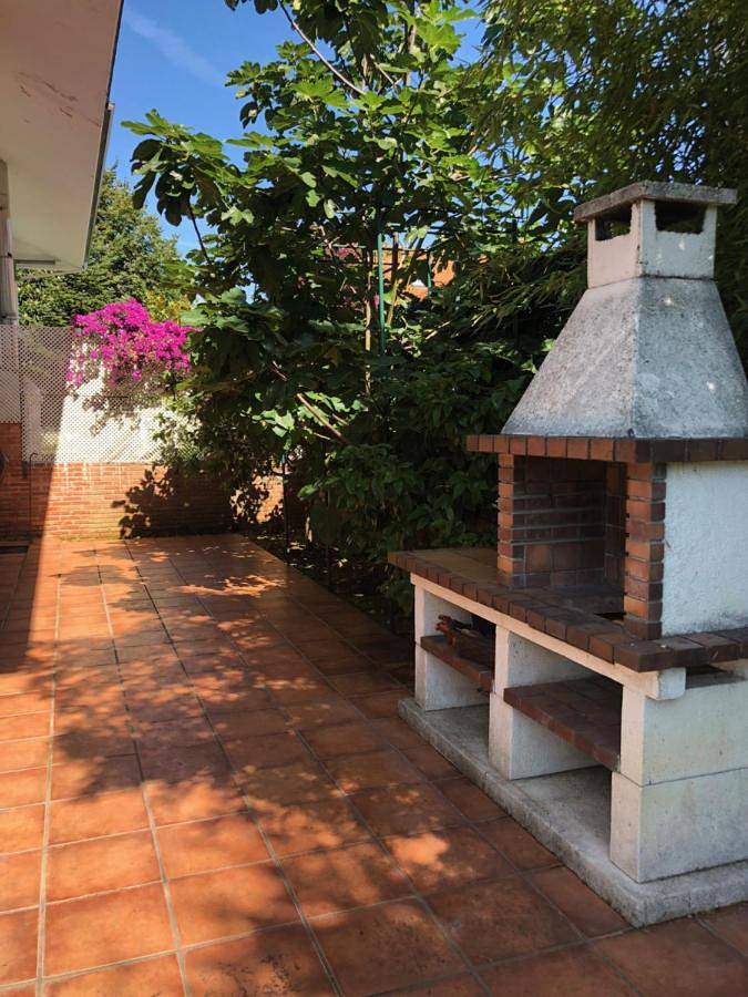 Location de vacances pour 12 personnes, avec jardin ainsi que piscine et vue à Laredo - 4