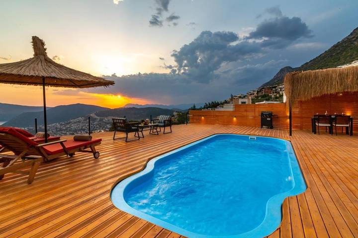 Villa pour 4 personnes, avec piscine ainsi que jardin et vue à Kalkan