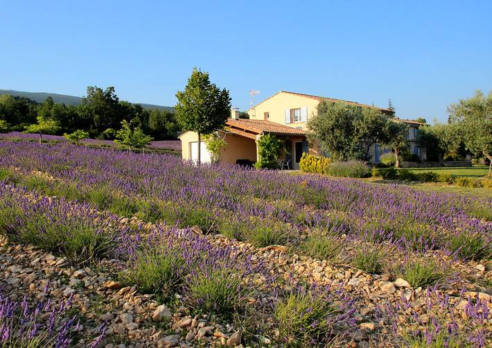 Gîte para 6 pessoas, com terraço e jardim em Cruis